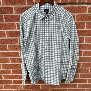 Patagonia Organic Cotton Long Sleeve Button Down Shirt Men's Size L Plaid Green